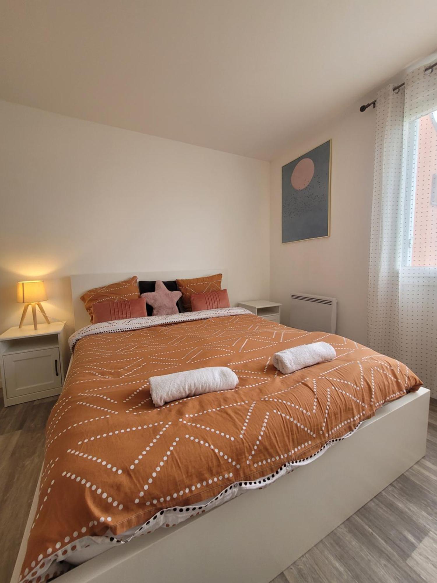 Appartement Parisian Retreat Pour 5 Personnes - 12 Min De Paris - Proche Gare à Deuil-la-Barre Extérieur photo