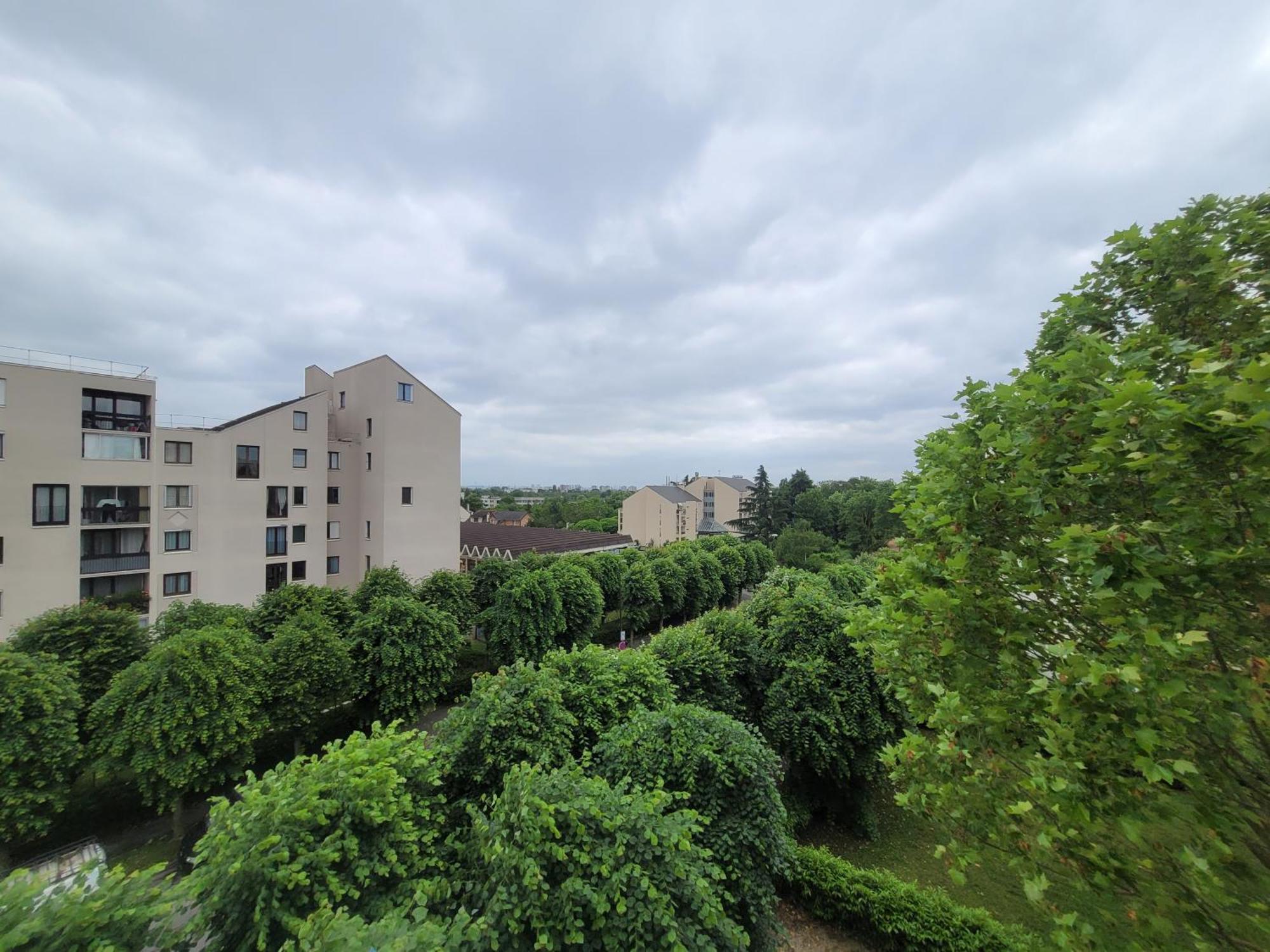 Appartement Parisian Retreat Pour 5 Personnes - 12 Min De Paris - Proche Gare à Deuil-la-Barre Extérieur photo